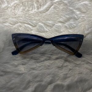 Chic Cat-Eye Sunglasses